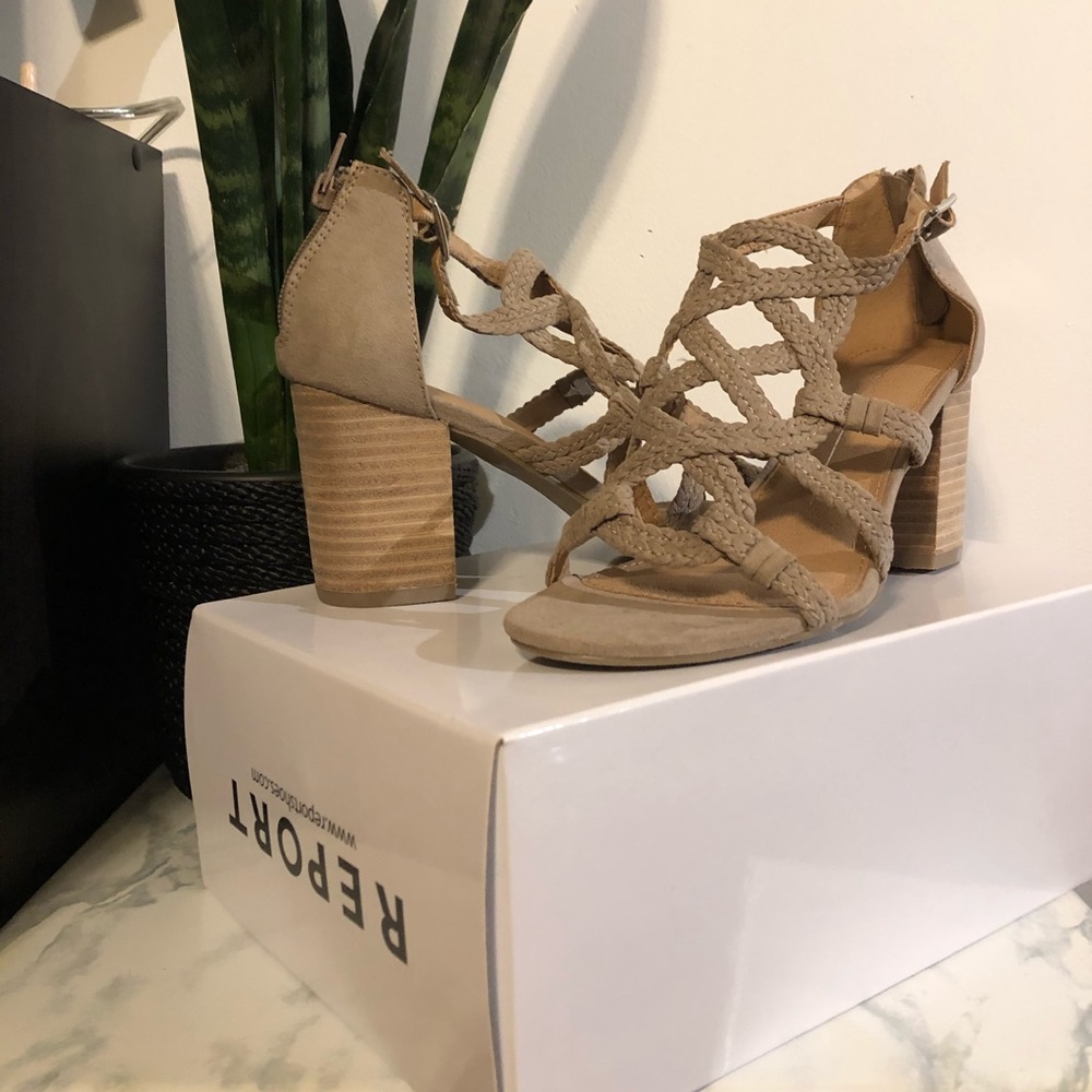 NIB Camel heels